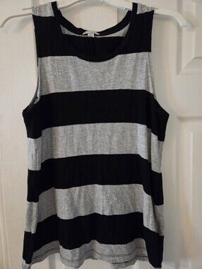 Gap Women's Black and Gray Striped Tank Top